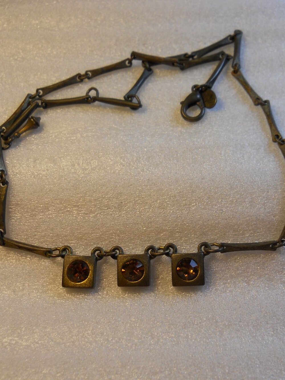 MYKA - 3 Crystal Cube Necklace   730